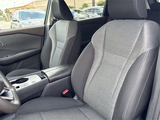 2021 Nissan Rogue SV 12