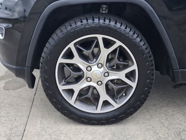 Thumbnail: 2019 Jeep Grand Cherokee - 8