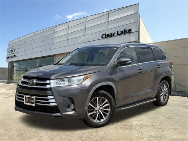Thumbnail: 2017 Toyota Highlander - 1