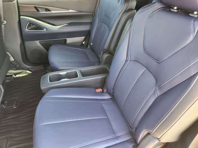 Thumbnail: 2026 INFINITI QX60 - 13