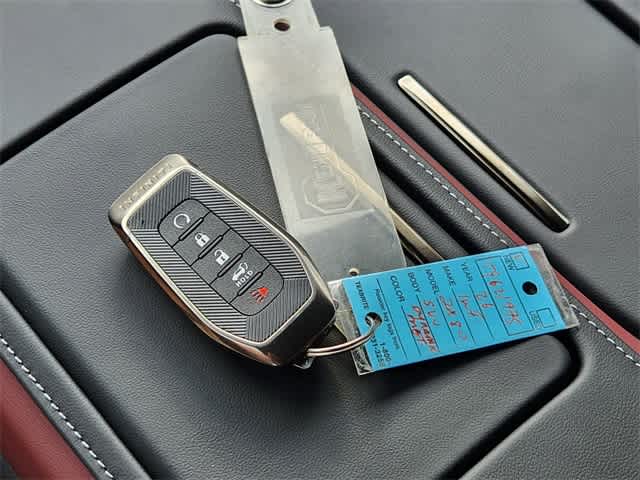 Thumbnail: 2026 INFINITI QX80 - 20