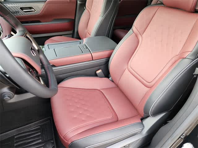 Thumbnail: 2026 INFINITI QX80 - 11