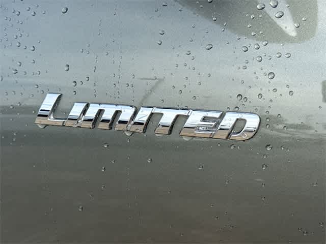 Thumbnail: 2009 Toyota Highlander - 8