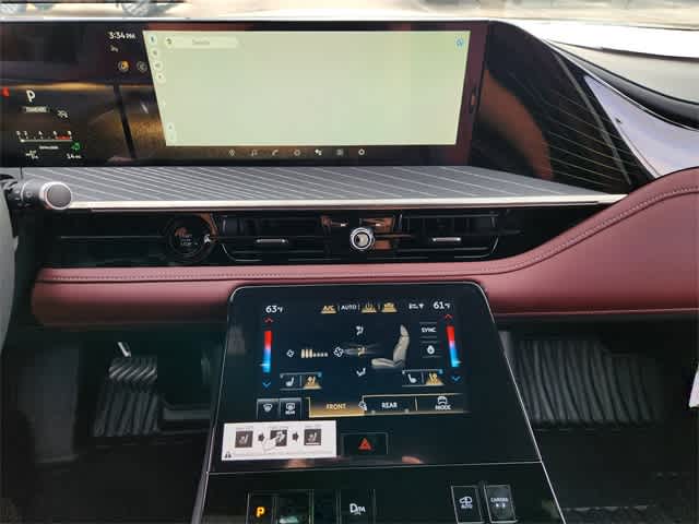 Thumbnail: 2026 INFINITI QX80 - 16