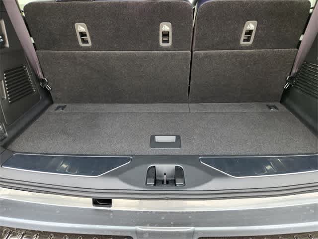 Thumbnail: 2026 INFINITI QX80 - 19