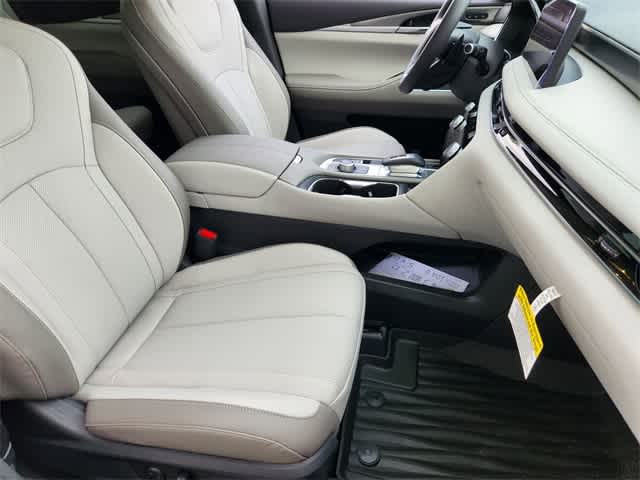 Thumbnail: 2026 INFINITI QX60 - 14