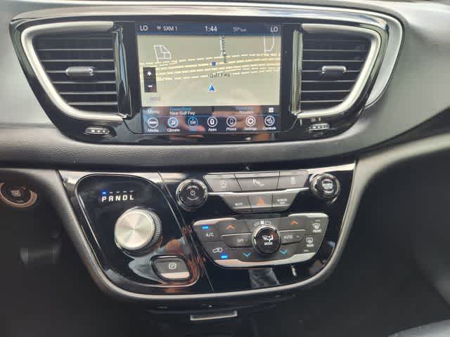 Thumbnail: 2020 Chrysler Pacifica - 16