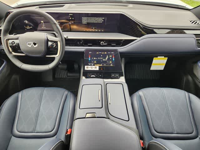 Thumbnail: 2026 INFINITI QX80 - 10