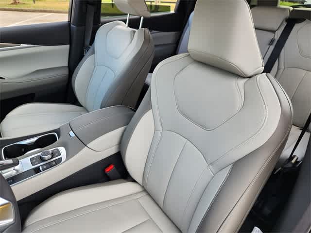 Thumbnail: 2026 INFINITI QX60 - 11