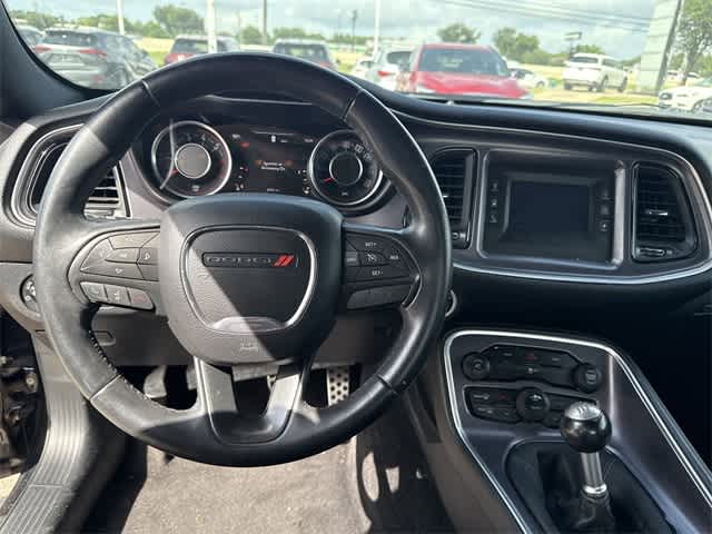 Thumbnail: 2015 Dodge Challenger - 14