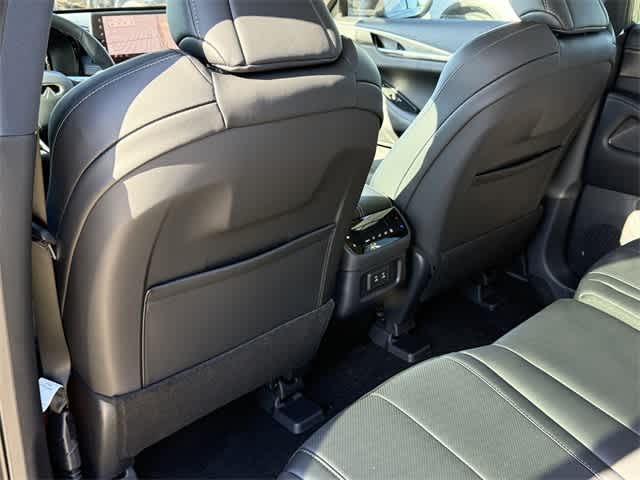 Thumbnail: 2026 INFINITI QX60 - 15