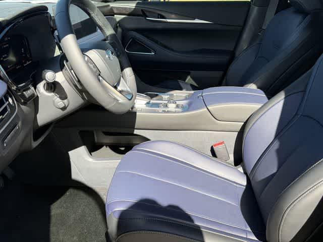 Thumbnail: 2026 INFINITI QX60 - 12