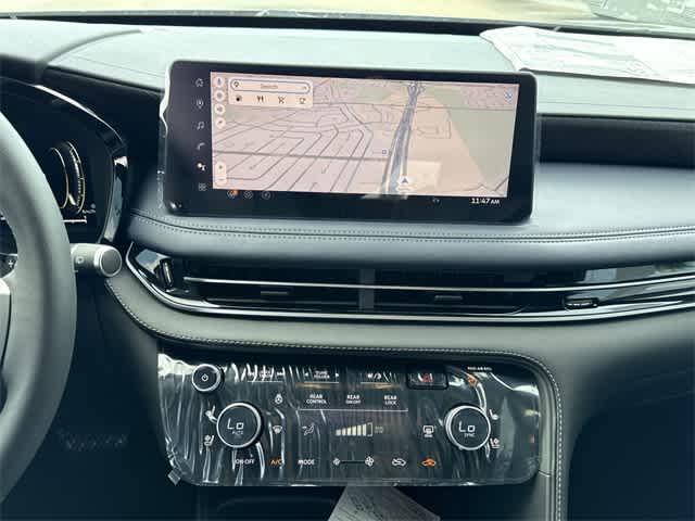 Thumbnail: 2026 INFINITI QX60 - 19