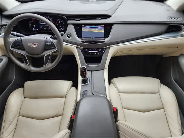 Thumbnail: 2017 Cadillac XT5 - 10