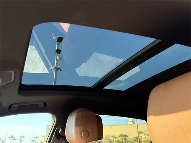 Thumbnail: 2019 Audi e-tron - 25