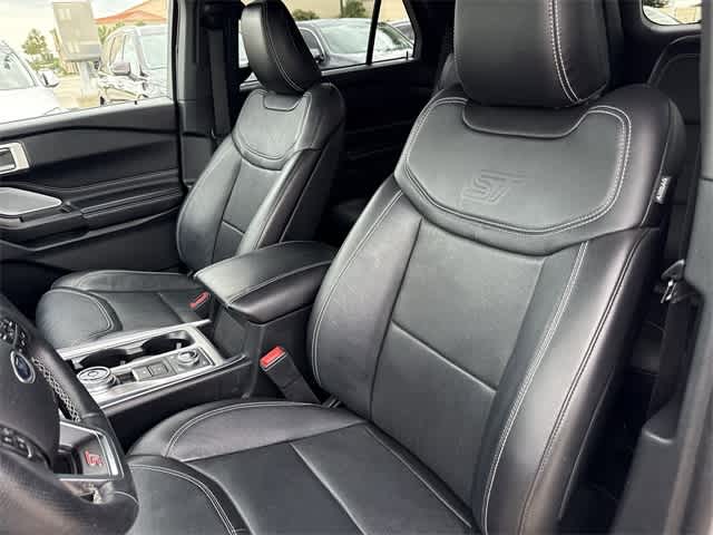 2020 Ford Explorer ST 11