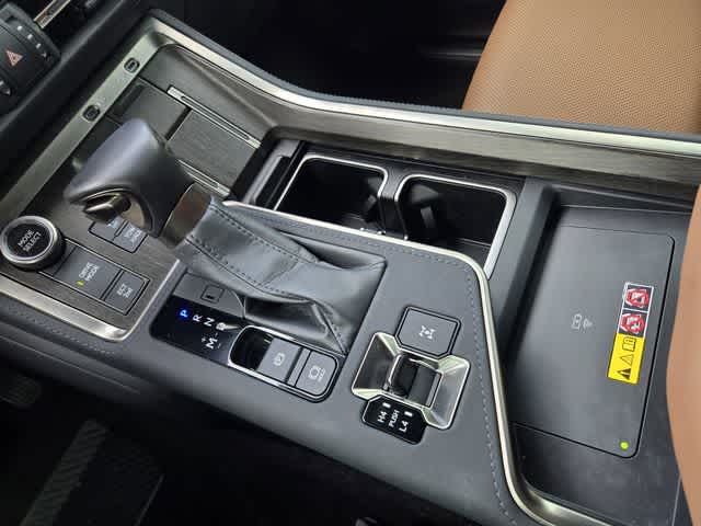 Thumbnail: 2024 Lexus GX - 18