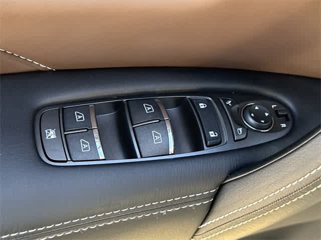 Thumbnail: 2024 INFINITI QX80 - 9