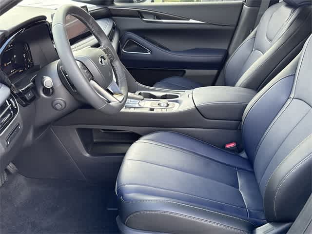 Thumbnail: 2026 INFINITI QX60 - 12