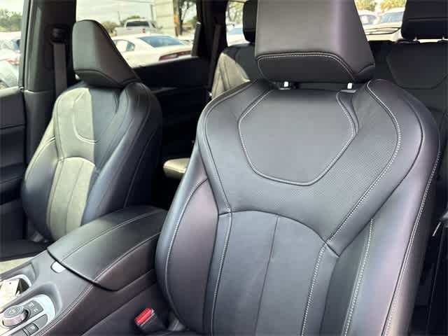 Thumbnail: 2025 INFINITI QX60 - 12