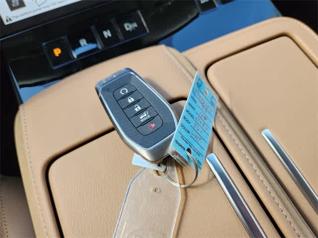 Thumbnail: 2026 INFINITI QX80 - 20