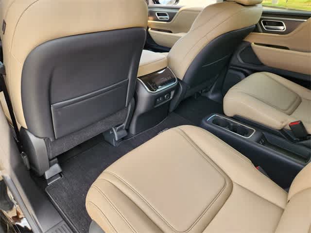 Thumbnail: 2026 INFINITI QX80 - 12