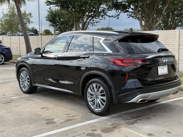 Thumbnail: 2024 INFINITI QX50 - 3