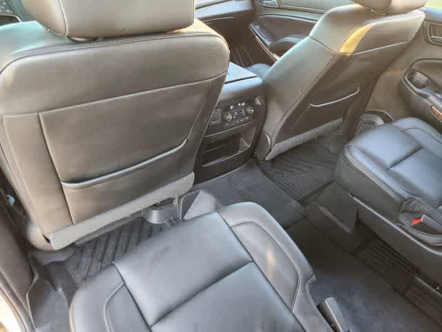 Thumbnail: 2018 Chevrolet Suburban - 12