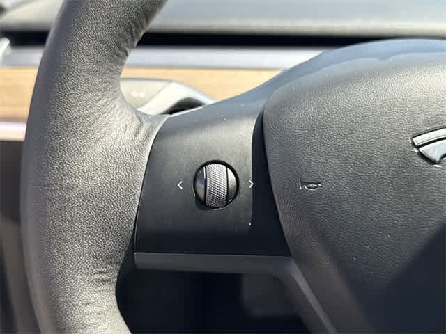 Thumbnail: 2021 Tesla Model 3 - 19