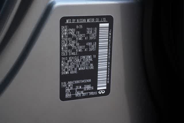 Thumbnail: 2026 INFINITI QX80 - 28