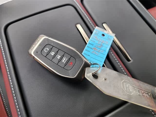 Thumbnail: 2026 INFINITI QX80 - 20