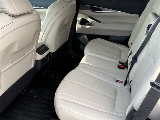 Thumbnail: 2022 INFINITI QX60 - 15