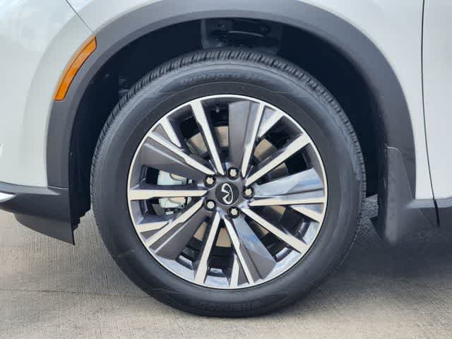 Thumbnail: 2026 INFINITI QX60 - 8