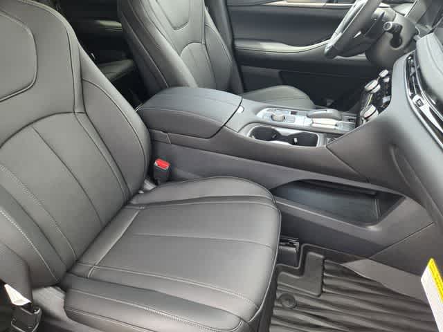 Thumbnail: 2026 INFINITI QX60 - 14