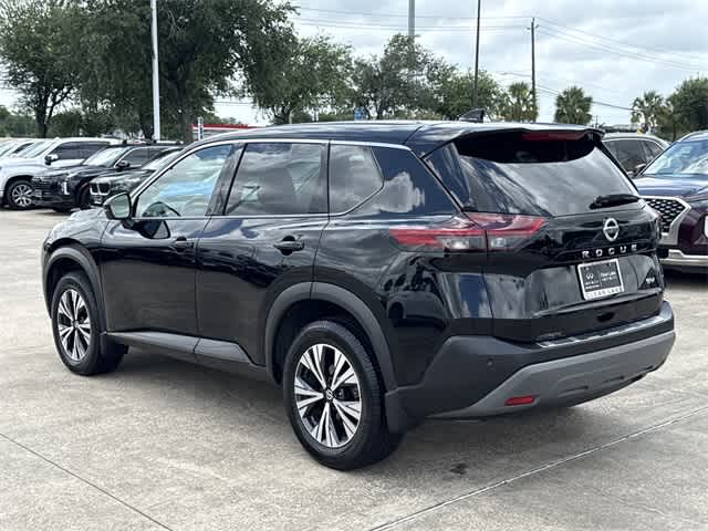 2021 Nissan Rogue SV 3