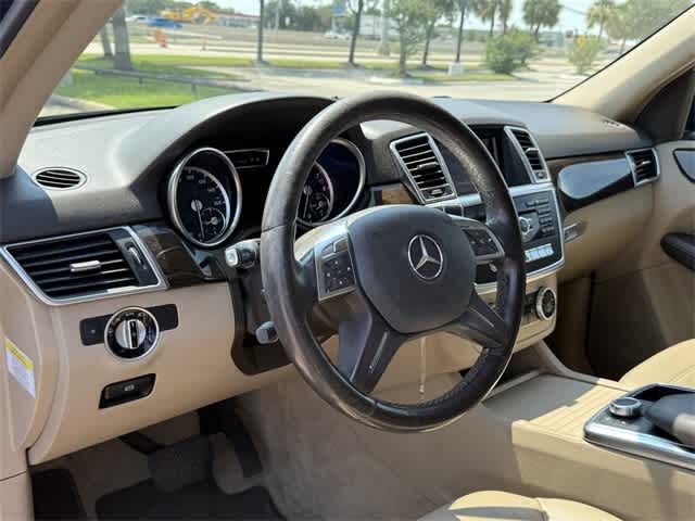 Thumbnail: 2013 Mercedes-Benz M-Class - 11