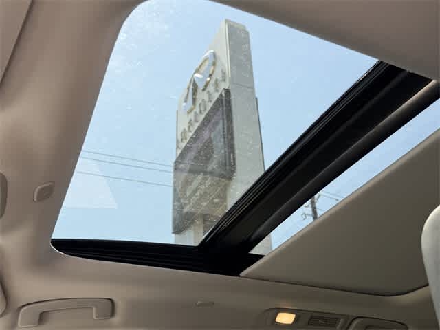 Thumbnail: 2026 INFINITI QX60 - 25