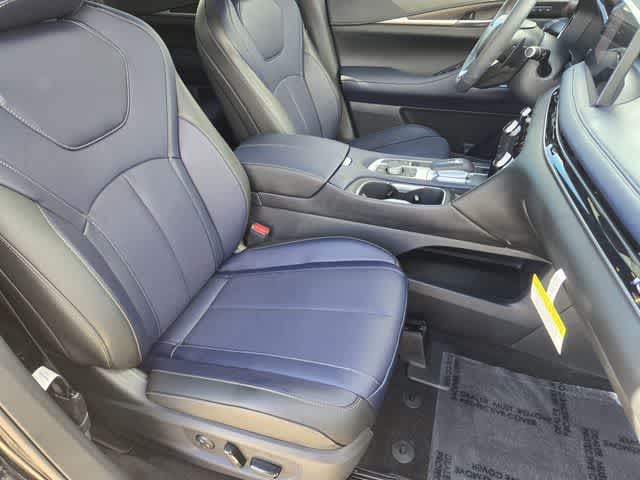 Thumbnail: 2026 INFINITI QX60 - 14