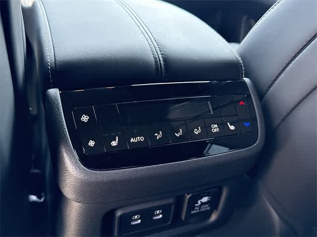 Thumbnail: 2026 INFINITI QX60 - 21