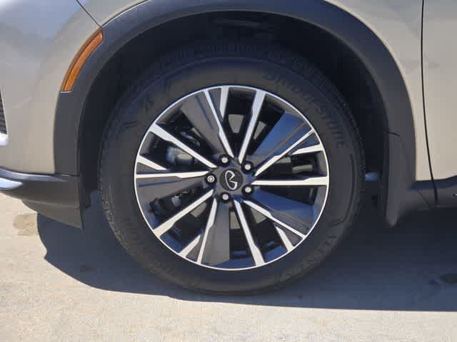 Thumbnail: 2026 INFINITI QX60 - 8