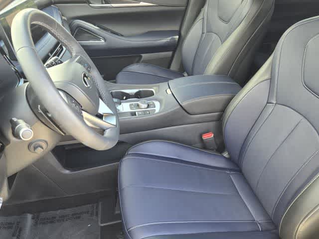 Thumbnail: 2026 INFINITI QX60 - 11