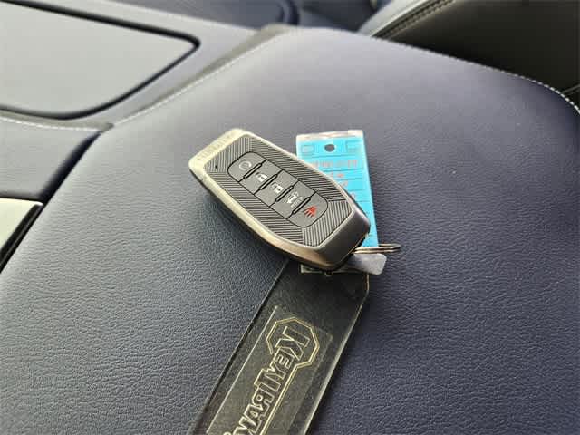 Thumbnail: 2026 INFINITI QX80 - 20