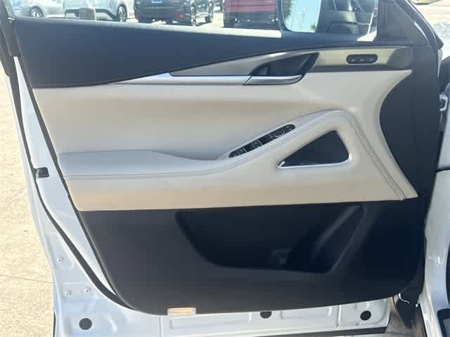 Thumbnail: 2025 INFINITI QX60 - 8