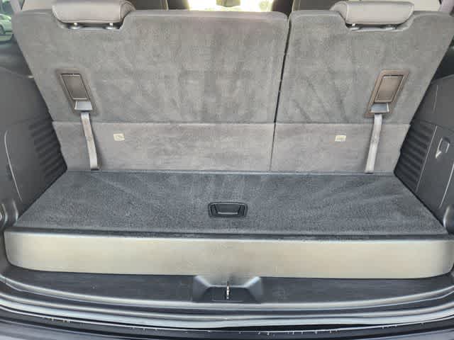 Thumbnail: 2016 Chevrolet Tahoe - 19