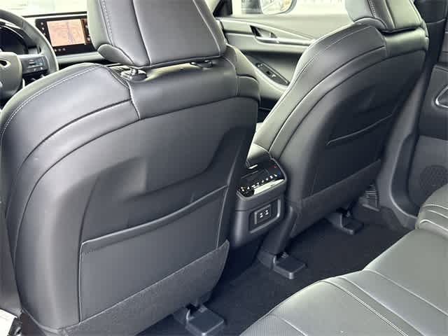 Thumbnail: 2026 INFINITI QX60 - 15