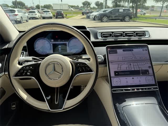 Thumbnail: 2021 Mercedes-Benz S-Class - 16