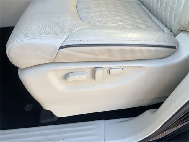 Thumbnail: 2022 INFINITI QX80 - 14