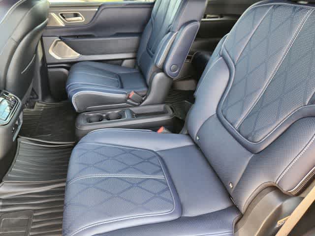 Thumbnail: 2026 INFINITI QX80 - 13