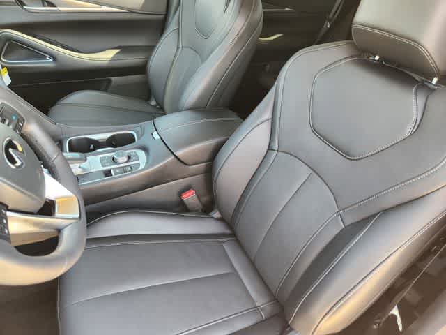 Thumbnail: 2026 INFINITI QX60 - 11