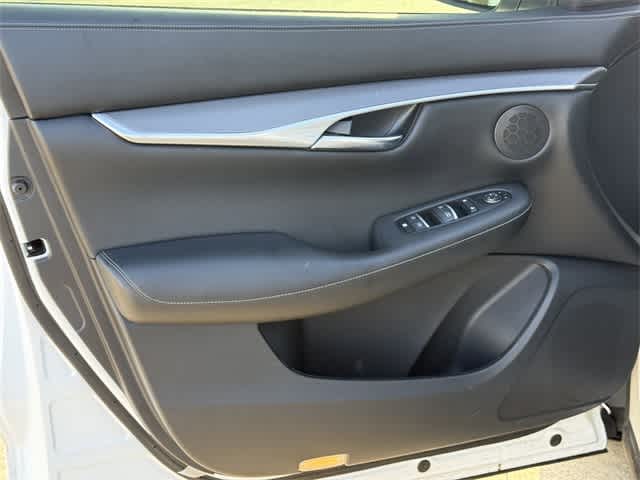 Thumbnail: 2022 INFINITI QX50 - 8